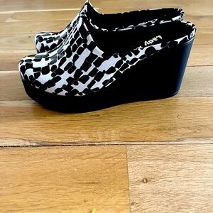 Brand new Lady Rose design black and white wedge women sandals .